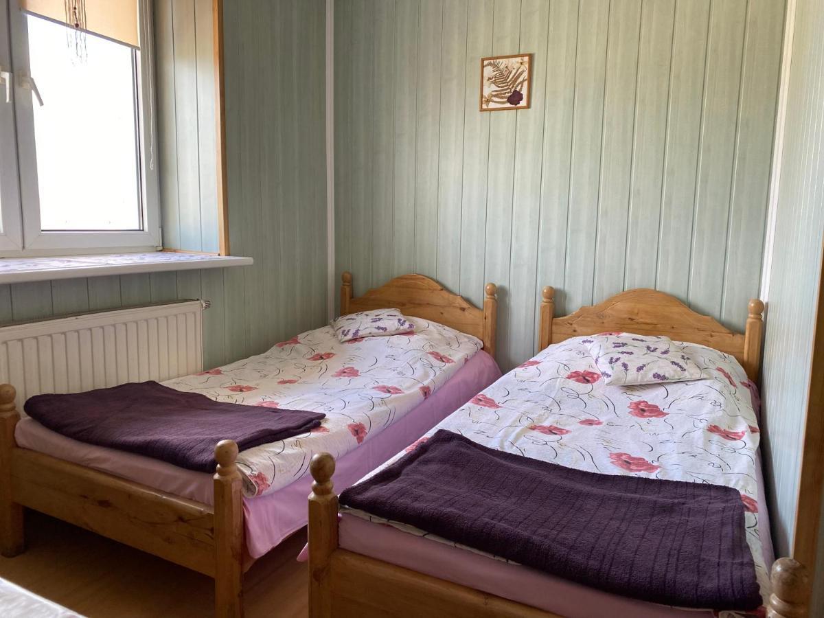 مبيت وإفطار Osrodek Jezdziecki Bronków المظهر الخارجي الصورة